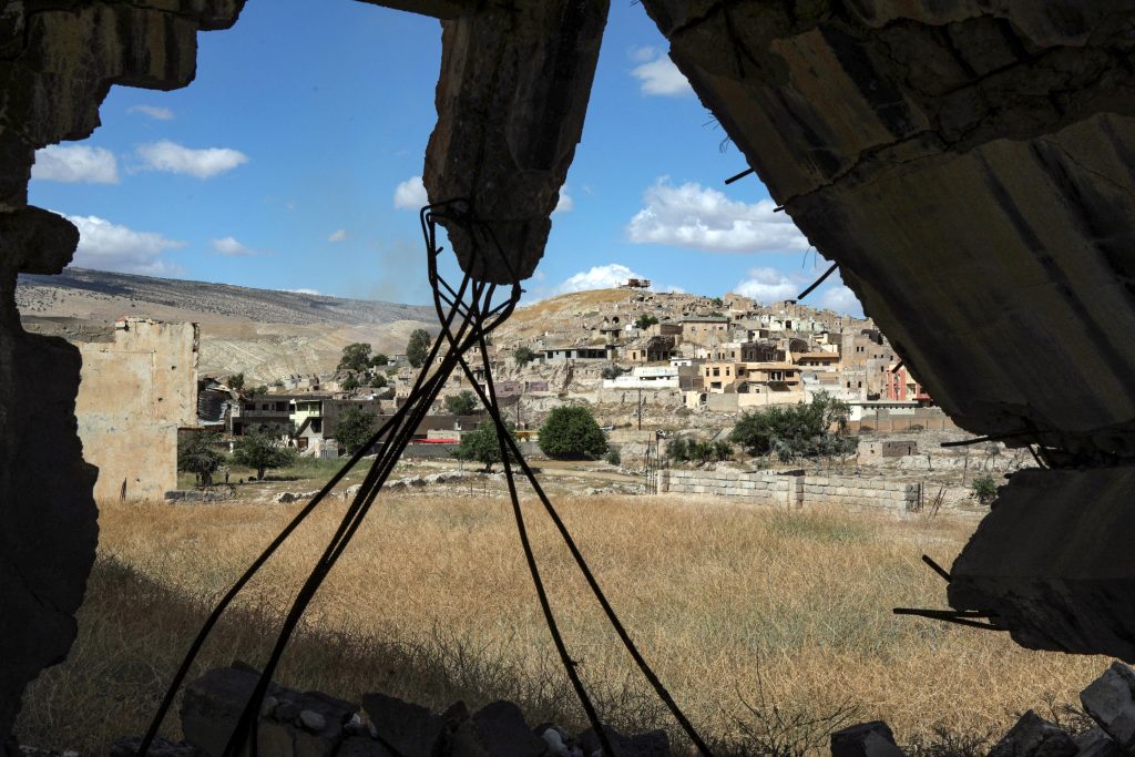 Şengal.. Herêma wêrankirî û niştecihên wê koçberkirî ne