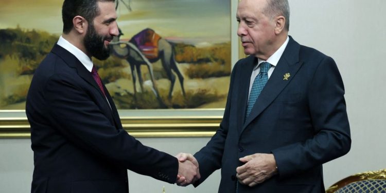 Girêdana El-Şeri bi “Tirkiya kevn” ve dibe ku “xefikeke plankirî”ya nû çêke