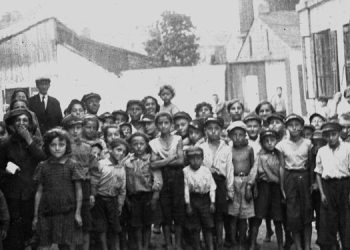 Komplo û nijadperestî: Gelo dijberiya “dij-semîtîzmê” ji bo Îsraîlê tenê gotinek e?