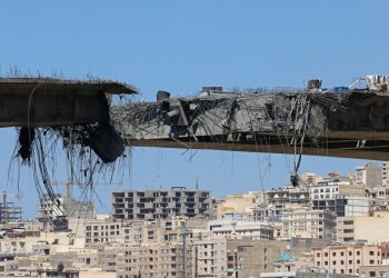 خيار إيران الصعب.. هل تختار إيران طريق اليابان؟